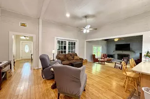 5382 10th St, Malone, FL 32445 - Photo 16