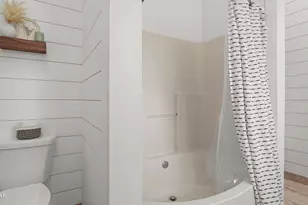 24197 NW Pine Tree Trl, Fountain, FL 32438 - Photo 32