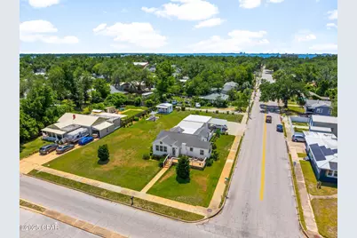 221 N Cove Boulevard, Panama City, FL 32401 - Photo 2