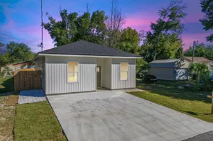 825 E 12th St, Panama City, FL 32401 - Photo 2