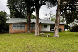 2958 Russ St, Marianna, FL 32446 - Photo 2