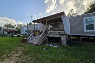 21102 NW Lakeview Dr, Altha, FL 32421 - Photo 2