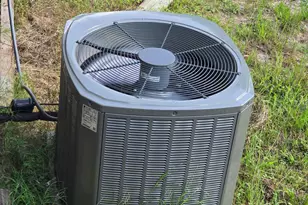 21102 NW Lakeview Dr, Altha, FL 32421 - Photo 6