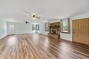 1371 Deadening Rd, Chipley, FL 32428 - Photo 30