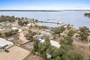 303 Blackshear Dr, Panama City, FL 32404 - Photo 10