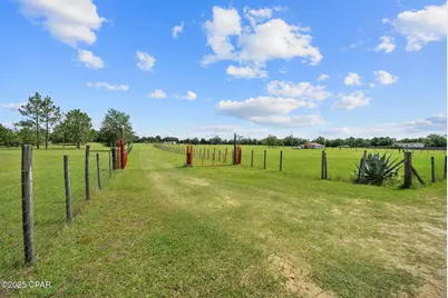 10201 Western Road, Fountain, FL 32438 - Photo 24