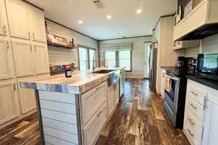 11136 Silver Lake Rd, Fountain, FL 32438 - Photo 6