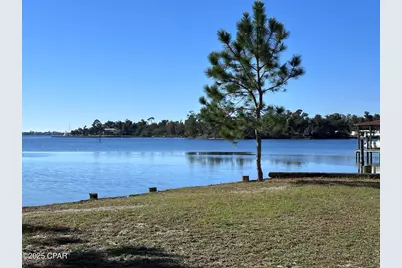 7301 Suwanee Avenue, Southport, FL 32409 - Photo 1