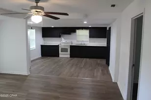 668 Wrights Creek Rd, Caryville, FL 32427 - Photo 16