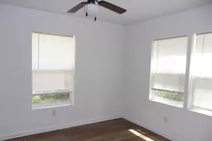 668 Wrights Creek Rd, Caryville, FL 32427 - Photo 6