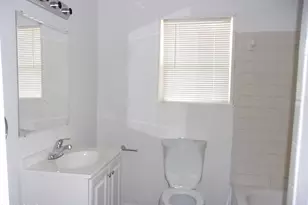 668 Wrights Creek Rd, Caryville, FL 32427 - Photo 8