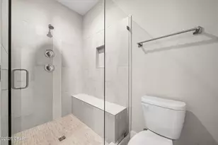 2711 Lagoon Mnr Dr, Panama City, FL 32408 - Photo 32