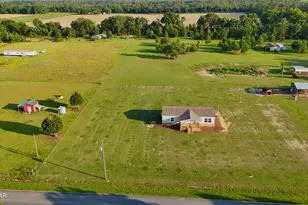 6815 Welcome Church Rd, Grand Ridge, FL 32442 - Photo 20