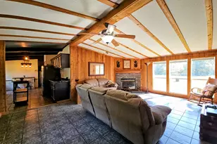 20512 Dickerson Rd, Fountain, FL 32438 - Photo 4