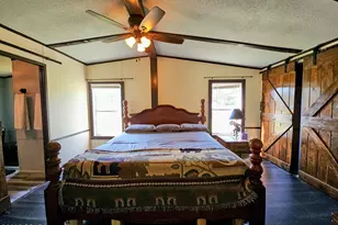 20512 Dickerson Rd, Fountain, FL 32438 - Photo 18