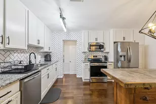 605 E 2nd Pl, Panama City, FL 32401 - Photo 4