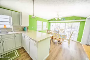 336 Lagoon Ln, Panama City, FL 32408 - Photo 10