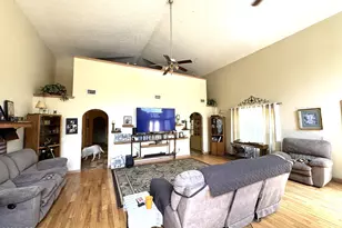 248 Ball Park Rd, Alford, FL 32420 - Photo 10