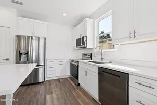 848 E 12th Ct, Panama City, FL 32401 - Photo 4