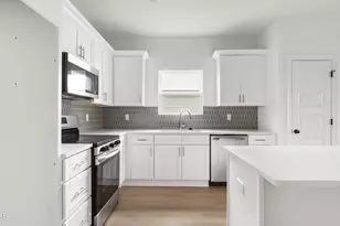 1138 Mulberry Ave, Panama City, FL 32401 - Photo 6