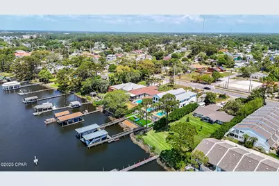 8597 N Lagoon Drive, Panama City, FL 32408 - Photo 6