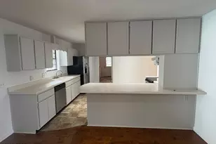 2802 Jackson Bluff Rd, Marianna, FL 32446 - Photo 6