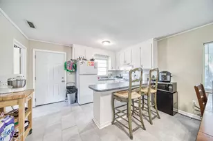 5725 Sunset Ave, Panama City, FL 32408 - Photo 10