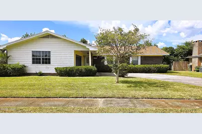 320 Alexander Drive, Lynn Haven, FL 32444 - Photo 1