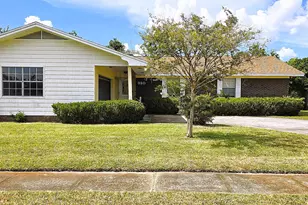 320 Alexander Dr, Lynn Haven, FL 32444 - Photo 1