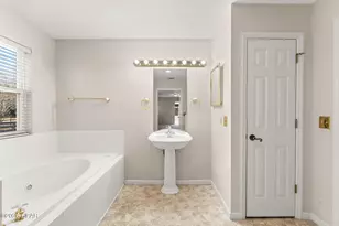 4330 De Len Dr, Panama City, FL 32404 - Photo 12