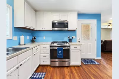 1623 Monument Avenue, Port Saint Joe, FL 32456 - Photo 10