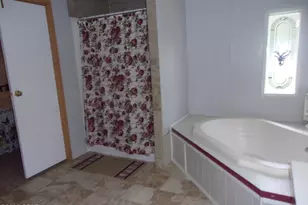 2825 Irene St, Ponce de Leon, FL 32455 - Photo 8