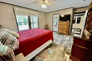 2852 Feral Ln, Caryville, FL 32427 - Photo 12