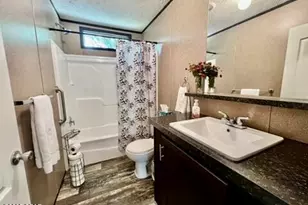 2852 Feral Ln, Caryville, FL 32427 - Photo 16