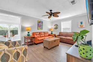 125 Malaga Pl, Panama City Beach, FL 32413 - Photo 8