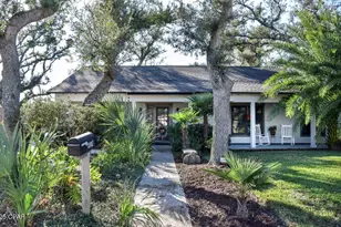 1002 E 2nd Ct, Panama City, FL 32401 - Photo 1