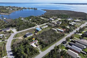 1433 S Kimbrel Ave, Panama City, FL 32404 - Photo 1