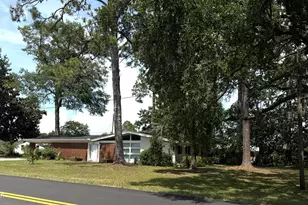 2203 Monument Ave, Port Saint Joe, FL 32456 - Photo 4