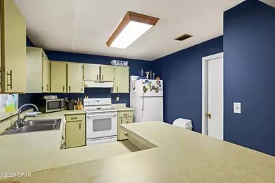 4335 Country Club Boulevard, Chipley, FL 32428 - Photo 10