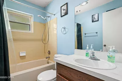 4335 Country Club Boulevard, Chipley, FL 32428 - Photo 8