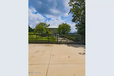 7325 Suwanee Ave Avenue, Southport, FL 32409 - Photo 14