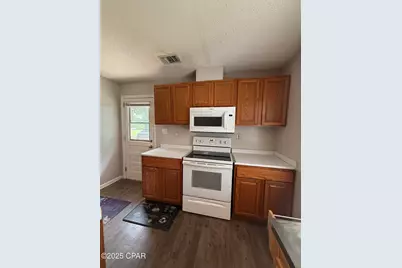 5947 Highway 2, Bascom, FL 32423 - Photo 12
