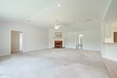 1119 N College Boulevard, Lynn Haven, FL 32444 - Photo 10