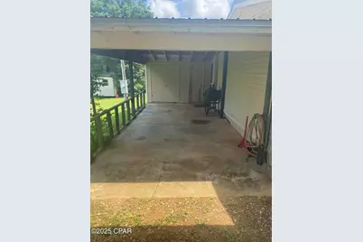 1386 Parker Road, Grand Ridge, FL 32442 - Photo 10