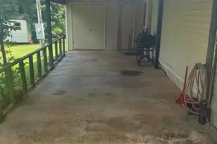 1386 Parker Rd, Grand Ridge, FL 32442 - Photo 10