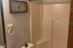 1386 Parker Rd, Grand Ridge, FL 32442 - Photo 18