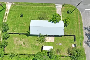 3119 W 23rd Ct, Panama City, FL 32405 - Photo 2