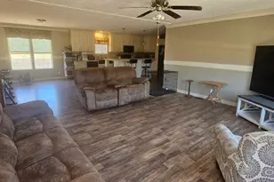 9125 Merlin Dr, Youngstown, FL 32466 - Photo 4