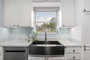 2094 Morven St, Chipley, FL 32428 - Photo 12