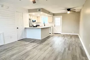 122 Bonnie Ln, Panama City Beach, FL 32407 - Photo 2